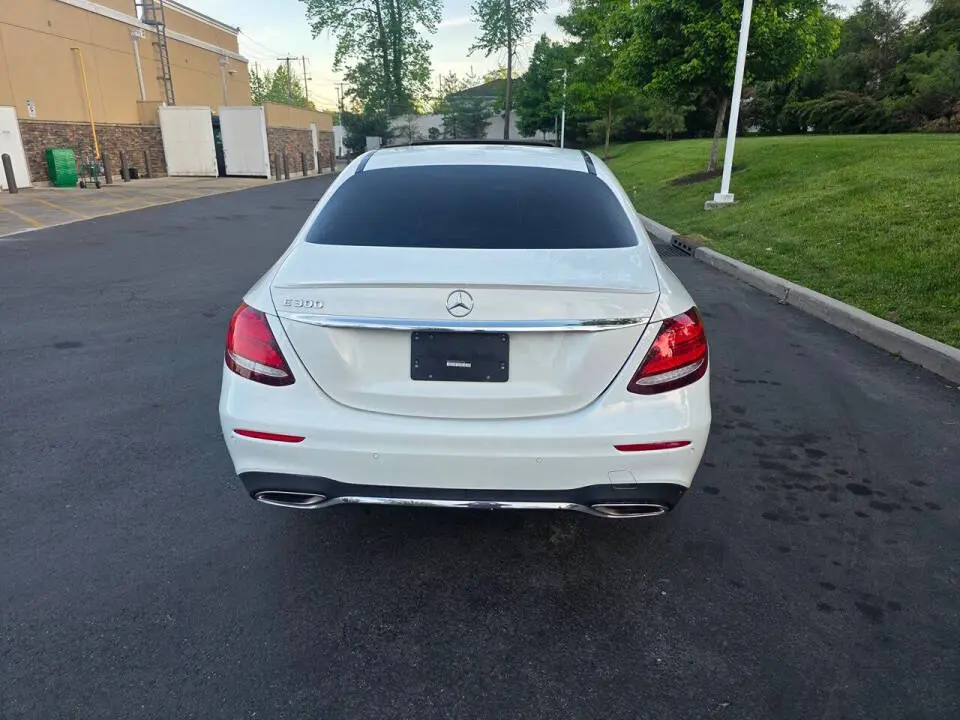 2017 Mercedes-Benz E-Class E300 photo 5