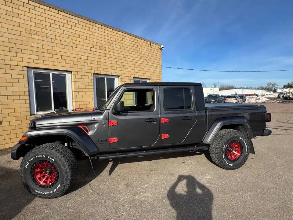 2022 Jeep Gladiator Sport S's photo