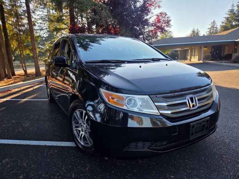 2013 Honda Odyssey EX photo 4