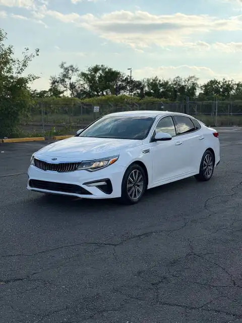 2019 Kia Optima EX Auto's photo
