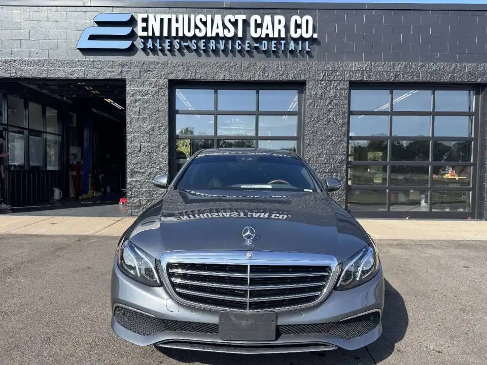 2017 Mercedes-Benz E-Class E300 4MATIC's photo