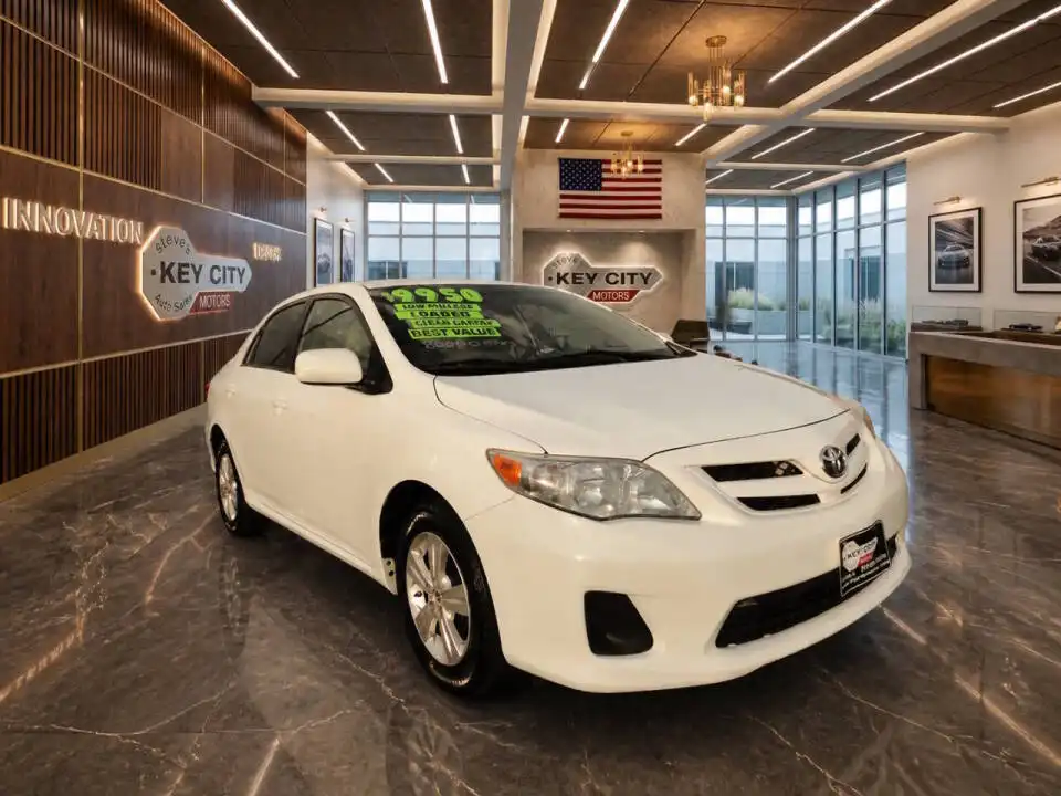 2011 Toyota Corolla LE AT's photo