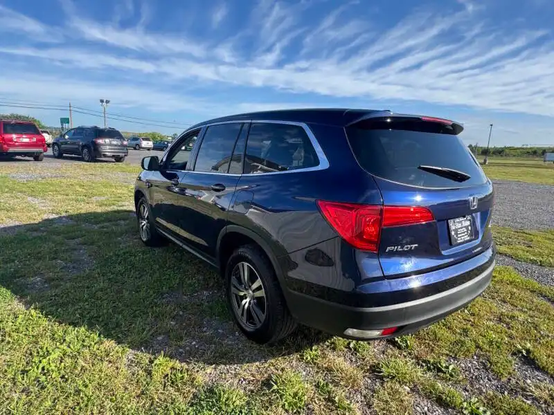 2017 Honda Pilot EX 4WD's photo