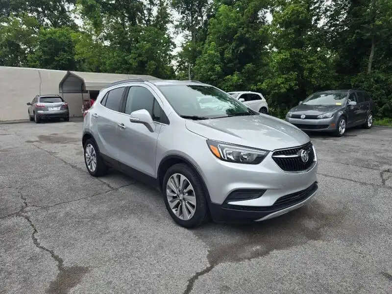 2018 Buick Encore Preferred's photo