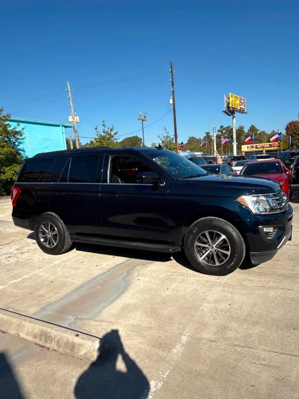 2021 Ford Expedition XLT photo 3