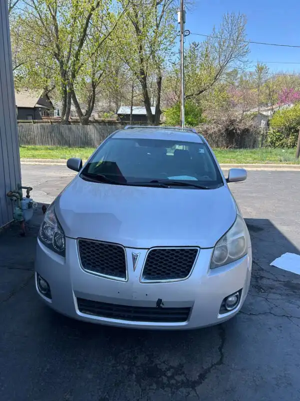 2009 Pontiac Vibe AWD's photo