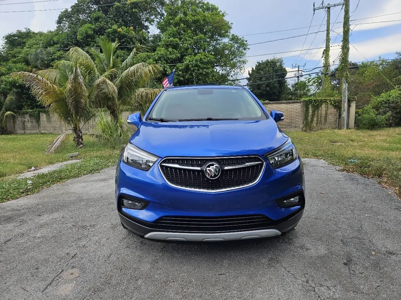 2018 Buick Encore Preferred 2 4dr Crossover photo 3