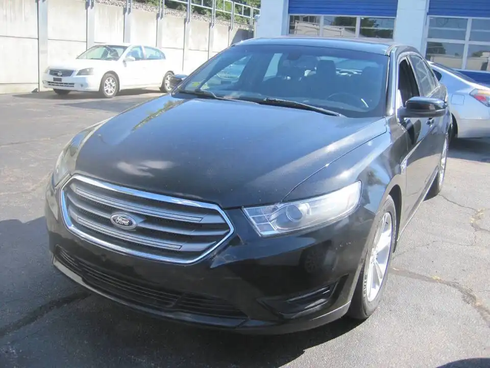 2014 Ford Taurus SEL FWD's photo