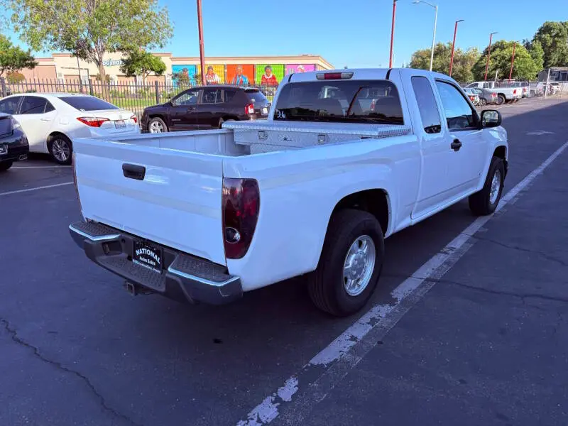 2007 GMC Canyon Extended Cab WT photo 4