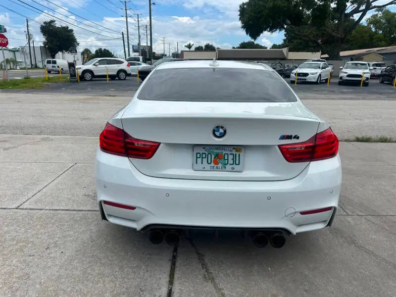 2015 BMW M4 Base photo 4