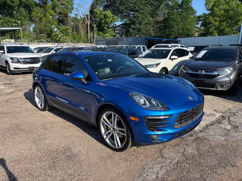 2017 Porsche Macan Base photo 1