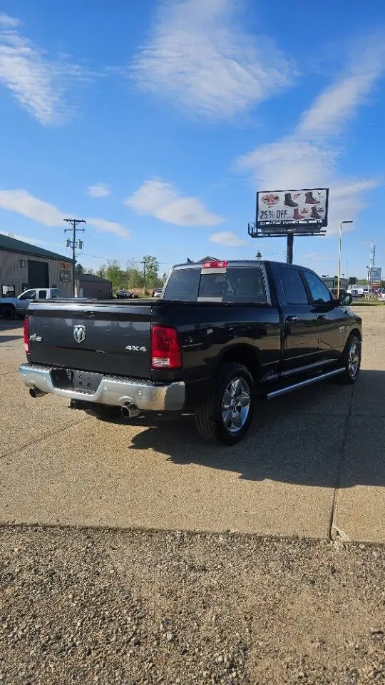 2017 RAM 1500 Big Horn 4x4 Crew Cab 6'4 photo 5