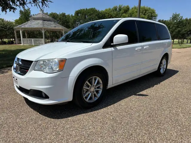 2017 Dodge Grand Caravan SXT's photo