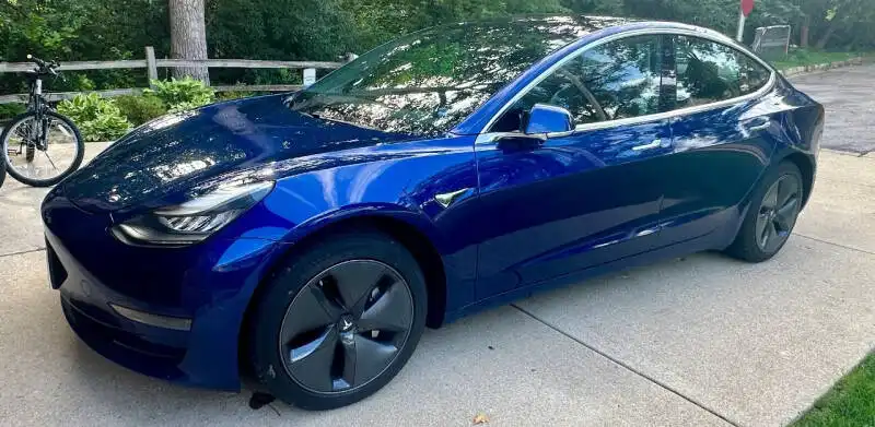 2019 Tesla Model 3 Standard Range Plus's photo