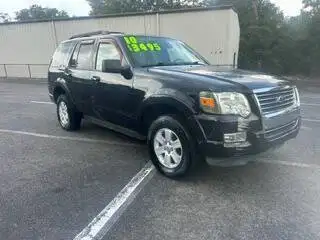 2010 Ford Explorer XLT's photo