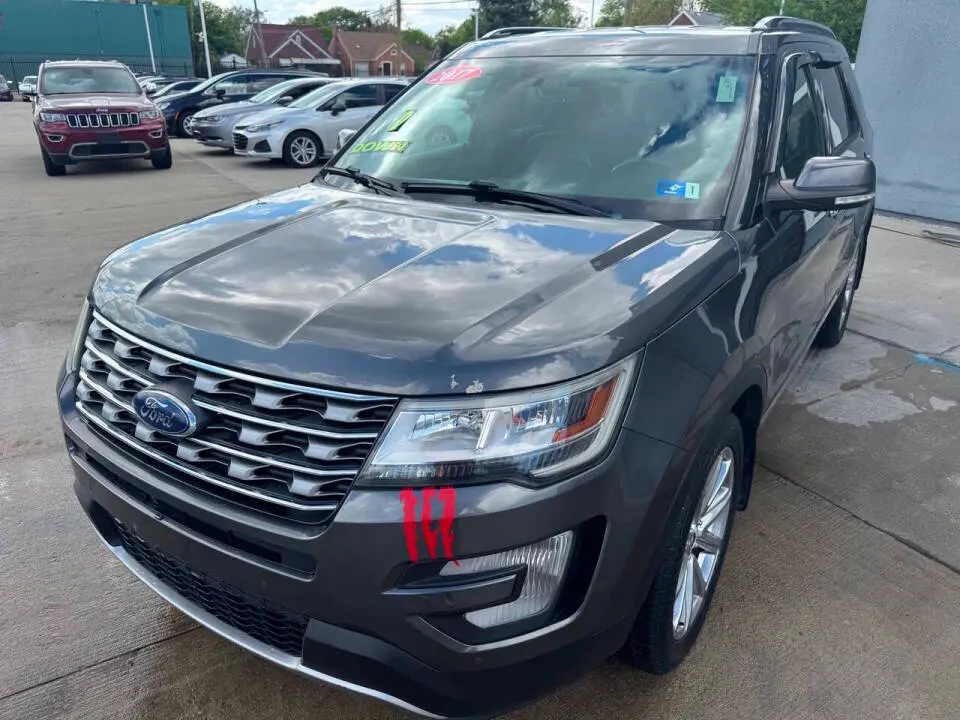 2017 Ford Explorer Limited 4WD photo 5