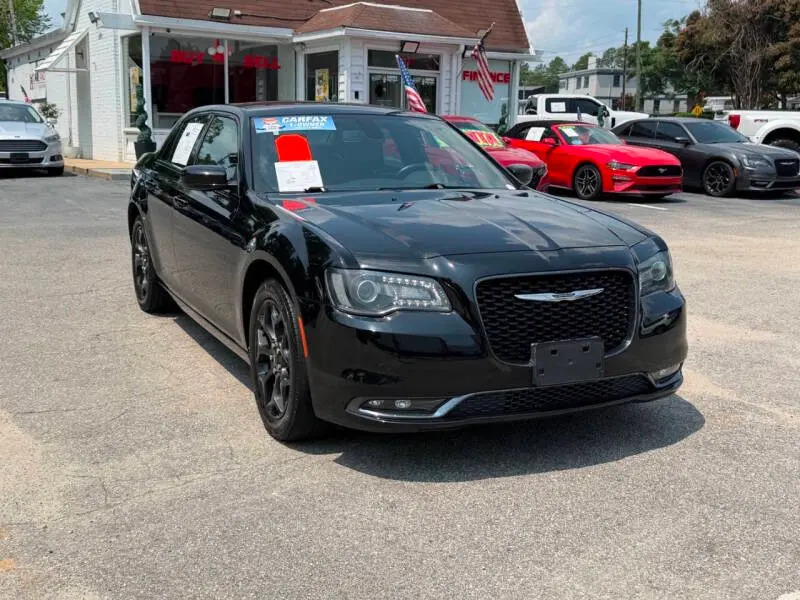 2020 Chrysler 300 S AWD photo 4