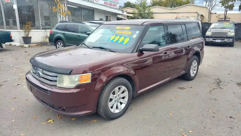 2009 Ford Flex SE FWD's photo