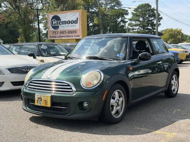 2011 MINI Cooper Base's photo
