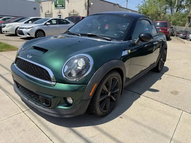 2013 MINI Cooper S's photo