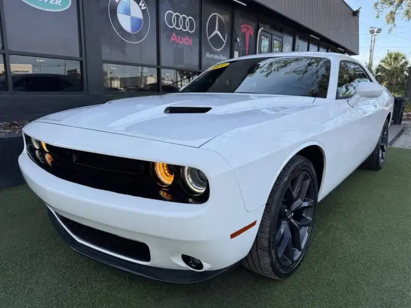2021 Dodge Challenger SXT Auto's photo