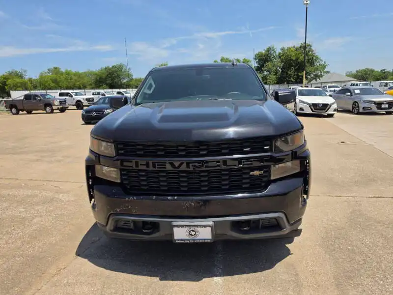 2020 Chevrolet Silverado 1500 Custom Crew Cab Short Box's photo