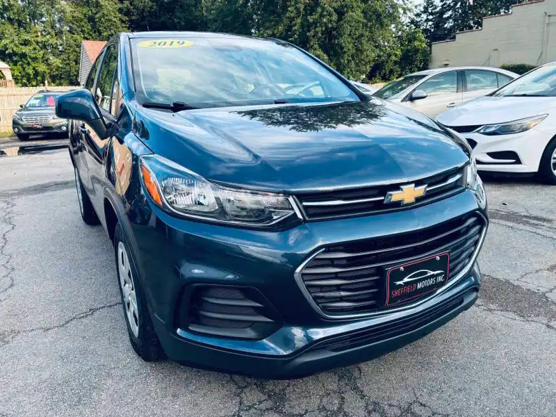 2019 Chevrolet Trax LS's photo