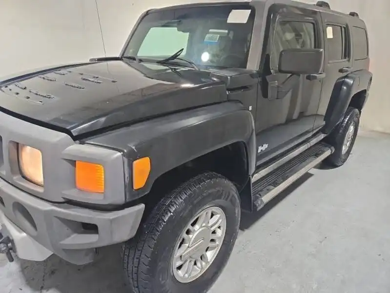 2009 Hummer H3 3.7 H3 SUV 4WD's photo