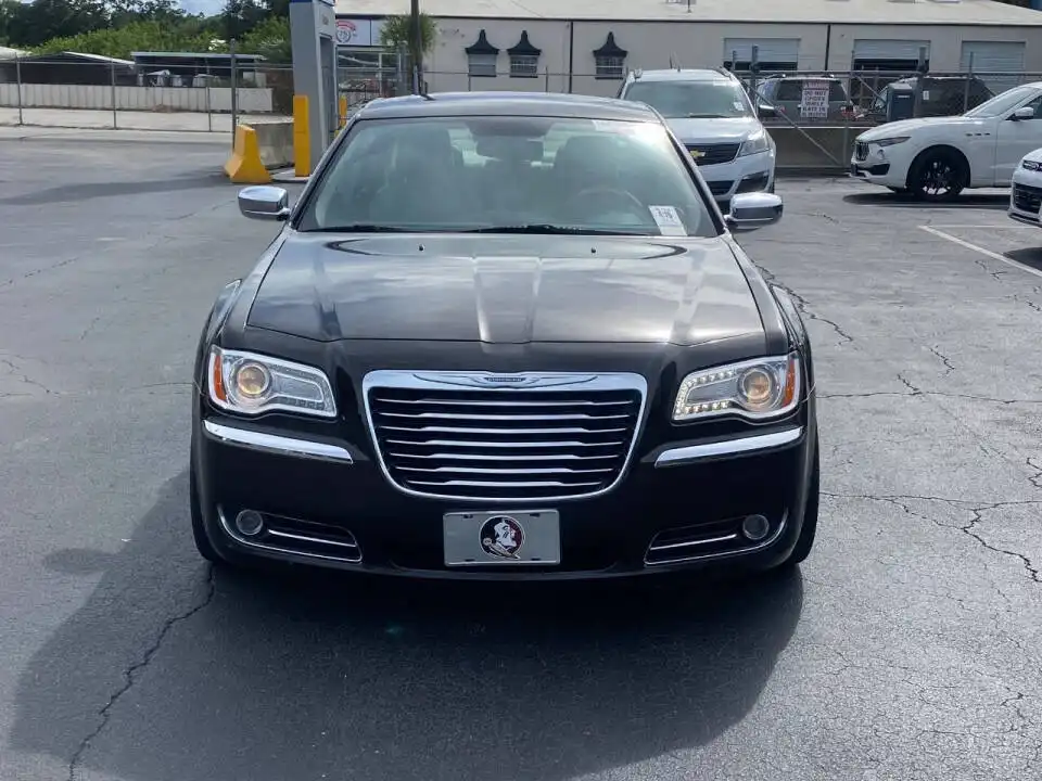 2013 Chrysler 300 C HEMI's photo