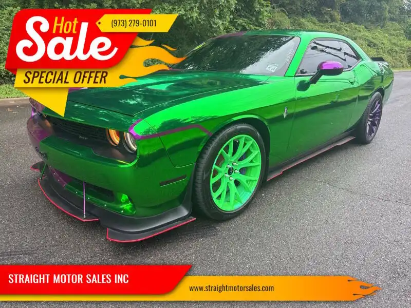 2016 Dodge Challenger SRT Hellcat's photo