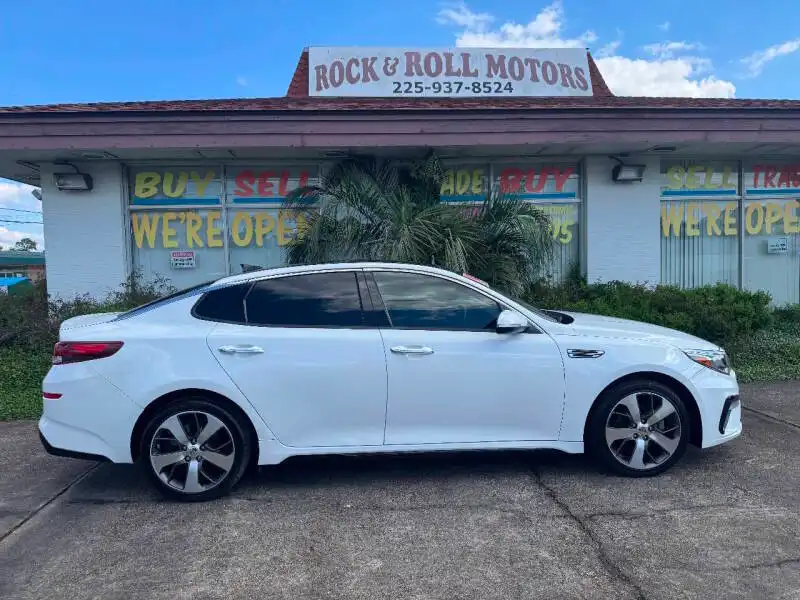 2020 Kia Optima S Auto's photo
