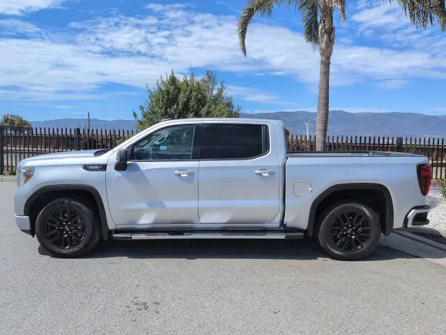 2021 GMC Sierra 2WD Crew Cab Short Box Elevation photo 3