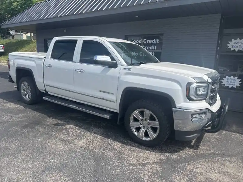 2016 GMC Sierra 4WD Crew Cab Short Box SLT's photo