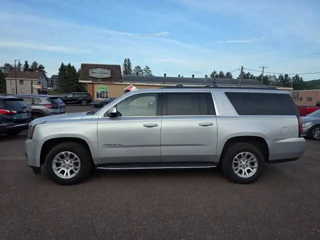 2019 GMC Yukon 4WD SLT's photo