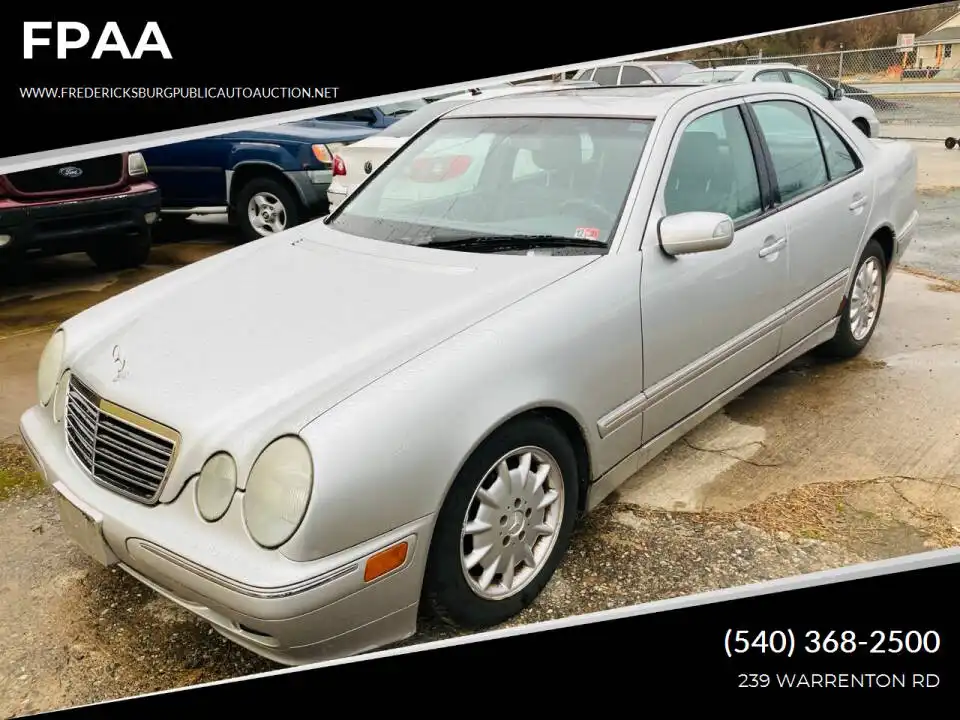 2001 Mercedes-Benz E-Class E320's photo