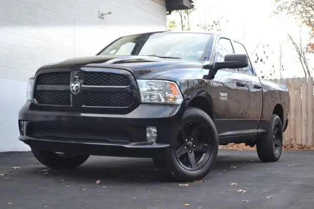 2018 RAM 1500 Express 4x4 Quad Cab 6'4's photo
