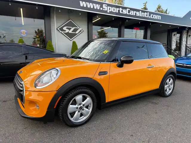 2014 MINI Cooper Base's photo
