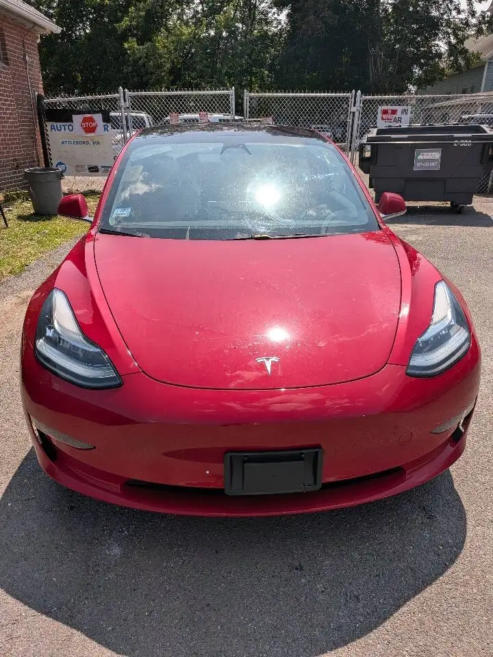 2018 Tesla Model 3 Long Range photo 1
