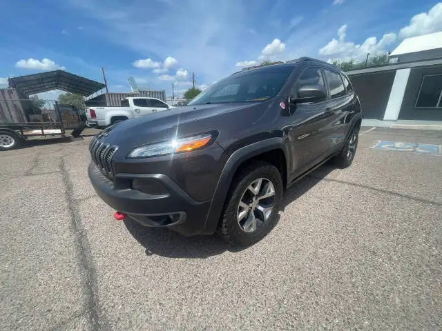 2015 Jeep Cherokee Trailhawk 4WD photo 1