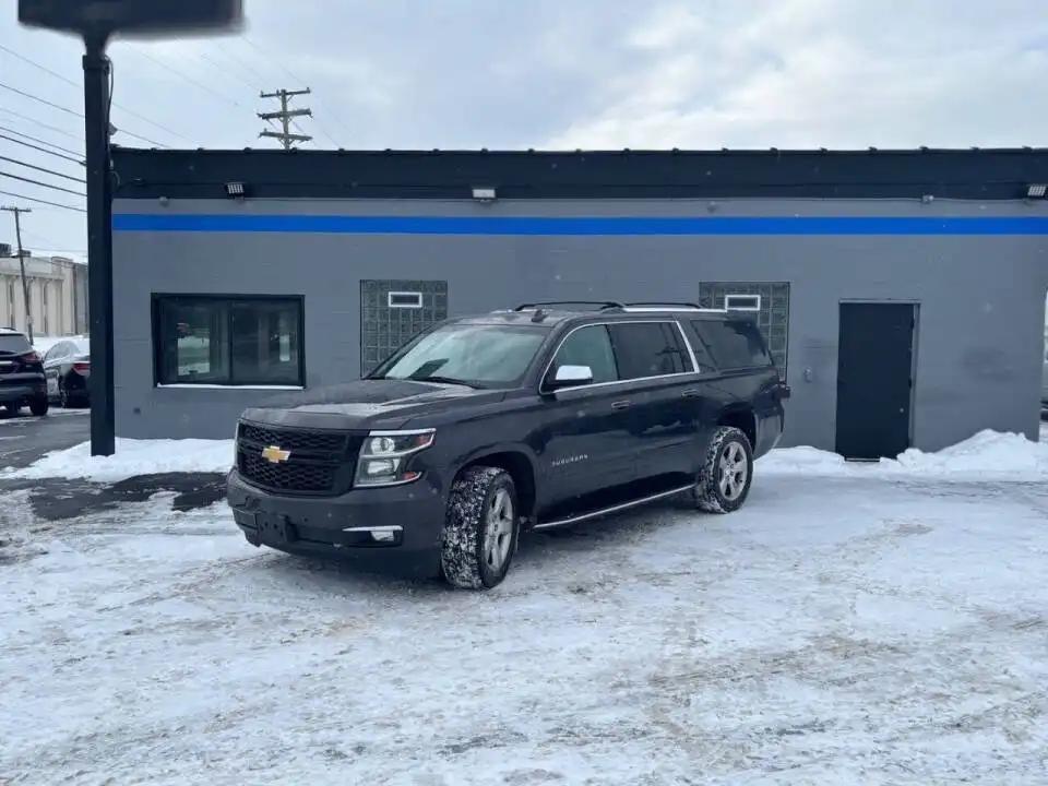 2017 Chevrolet Suburban 4WD 1500 Premier's photo