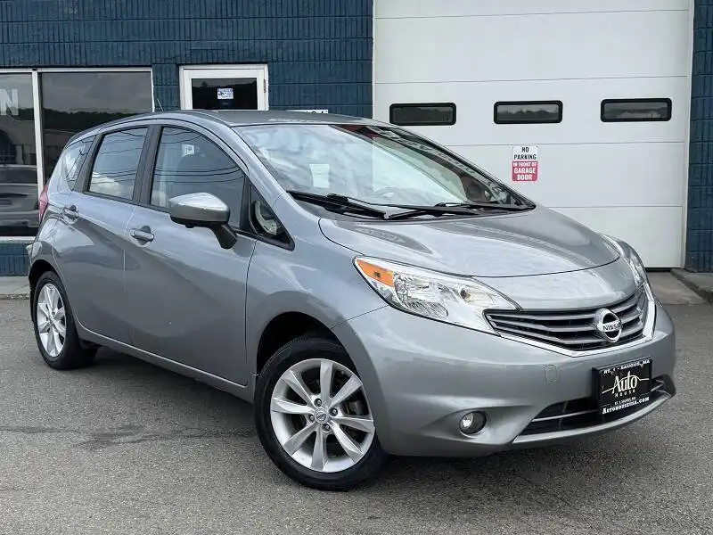 2015 Nissan Versa Note 1.6 SL CVT's photo