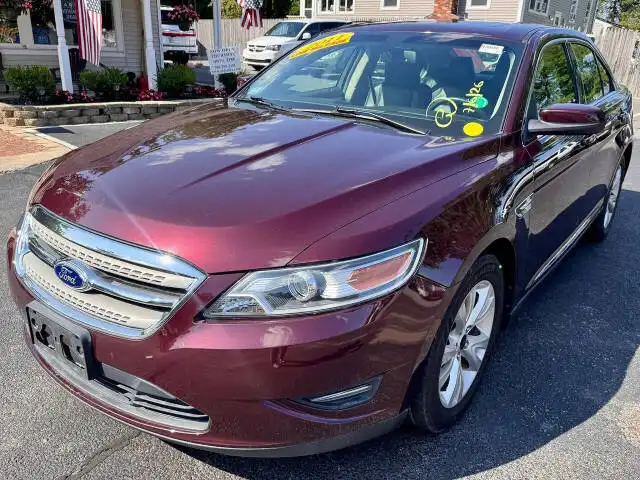 2011 Ford Taurus SEL FWD's photo