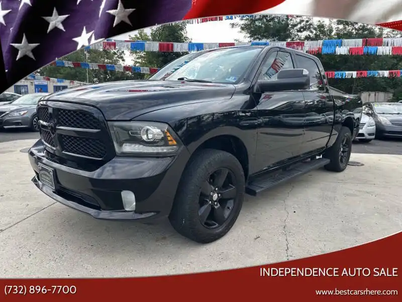 2014 RAM 1500 Express 4x4 Crew Cab's photo