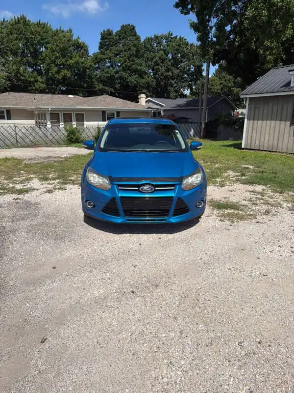 2013 Ford Focus Sedan Titanium's photo