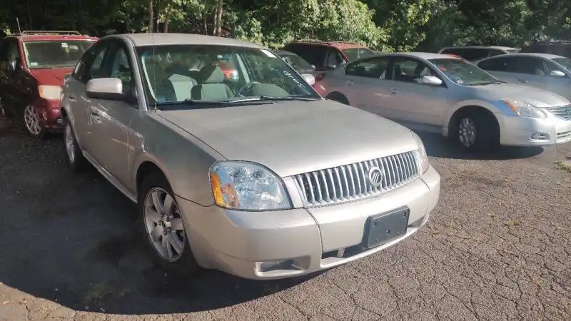 2007 Mercury Montego Luxury's photo