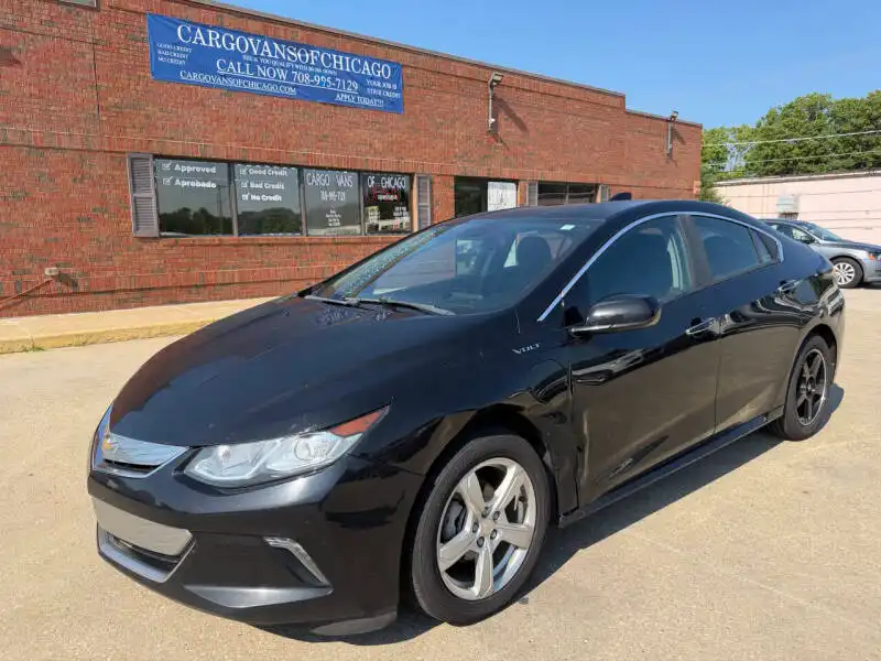 2017 Chevrolet Volt LT's photo
