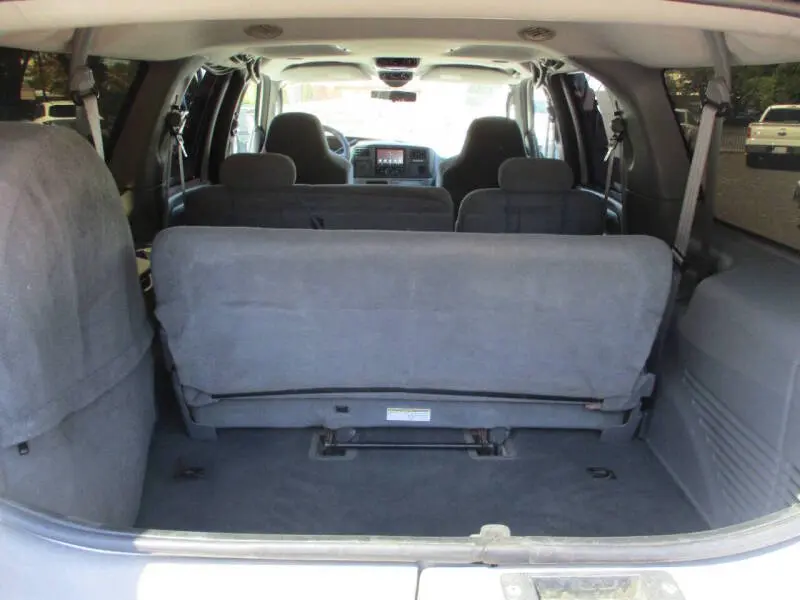 2004 Ford Excursion XLT 5.4L photo 5