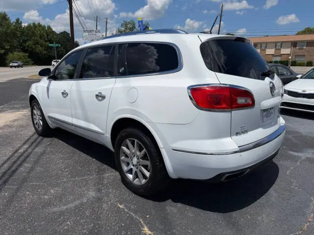 2017 Buick Enclave Leather photo 5