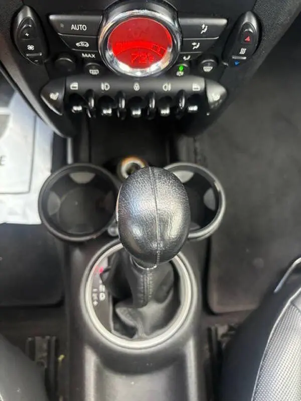 2011 MINI Cooper Base photo 5