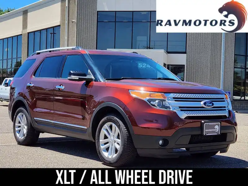 2015 Ford Explorer XLT 4x4's photo